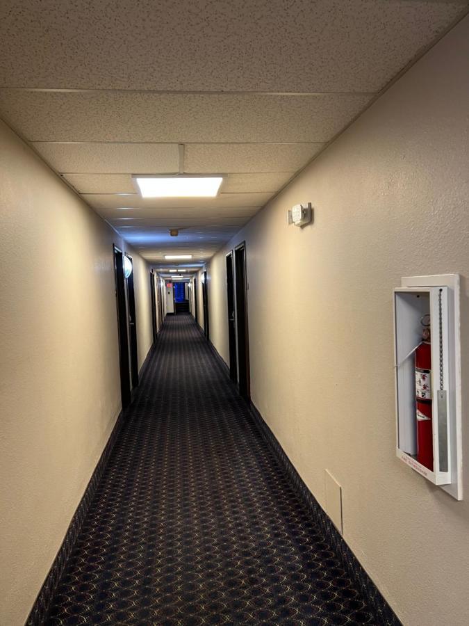 Raceway Inn Мартинсвилл Экстерьер фото